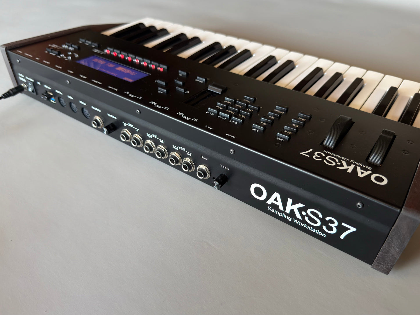 OAK-S37 Sampling Workstation
