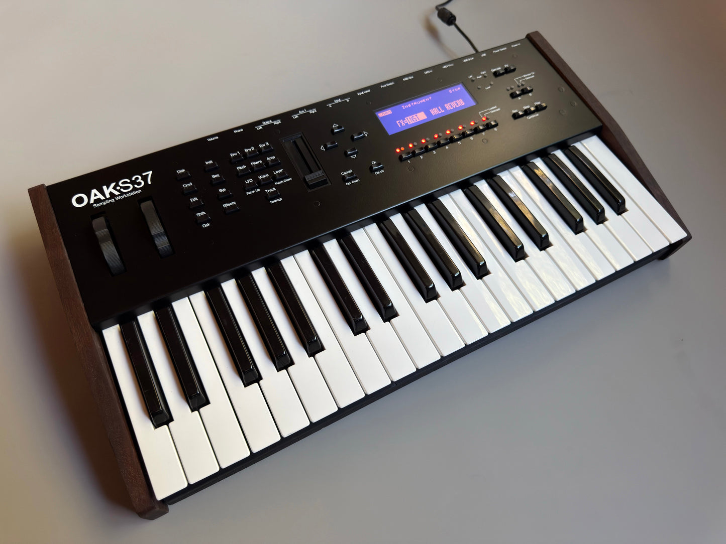 OAK-S37 Sampling Workstation